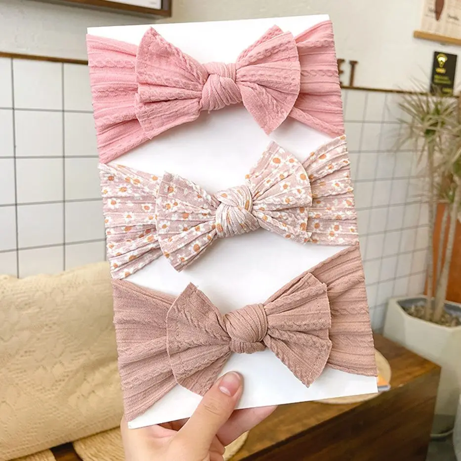 Diadema tejida con cable para bebé – Elástica y suave para recién nacido - imagen 3