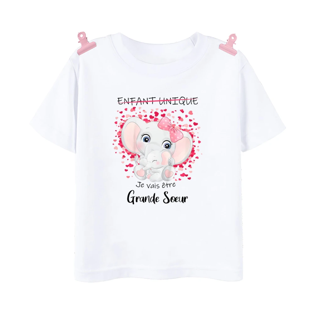 Camiseta infantil en uso casual