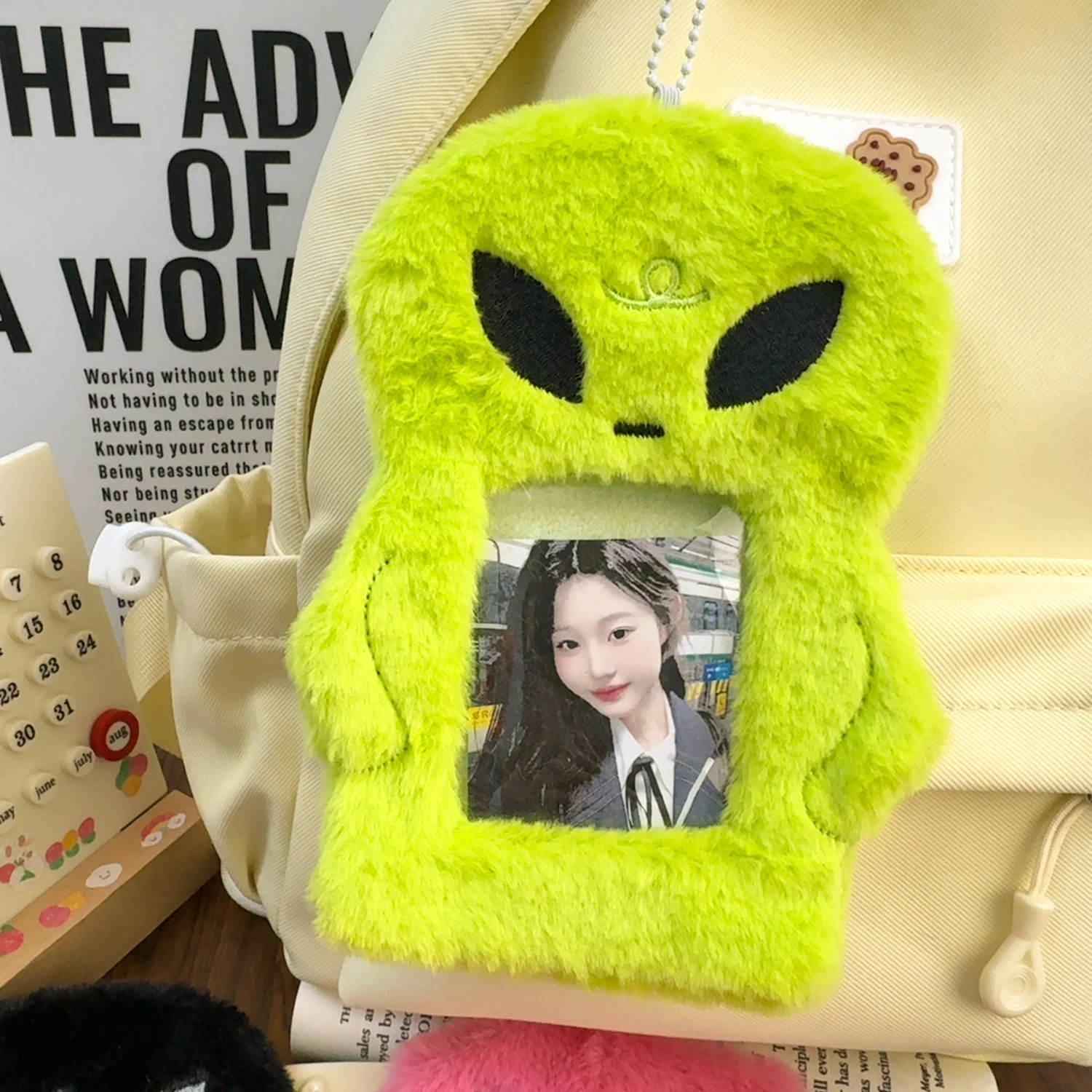Cartera peluche Alien para niño – Portatarjetas colgante infantil - imagen 4