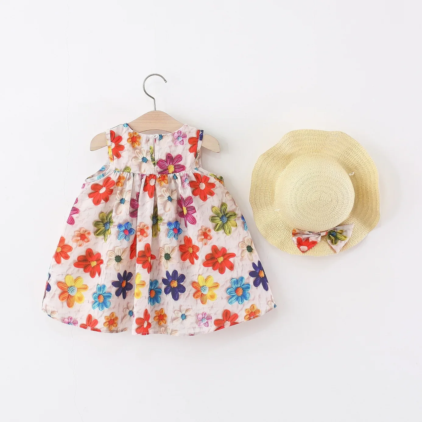 Conjunto completo de vestido y sombrero para niña