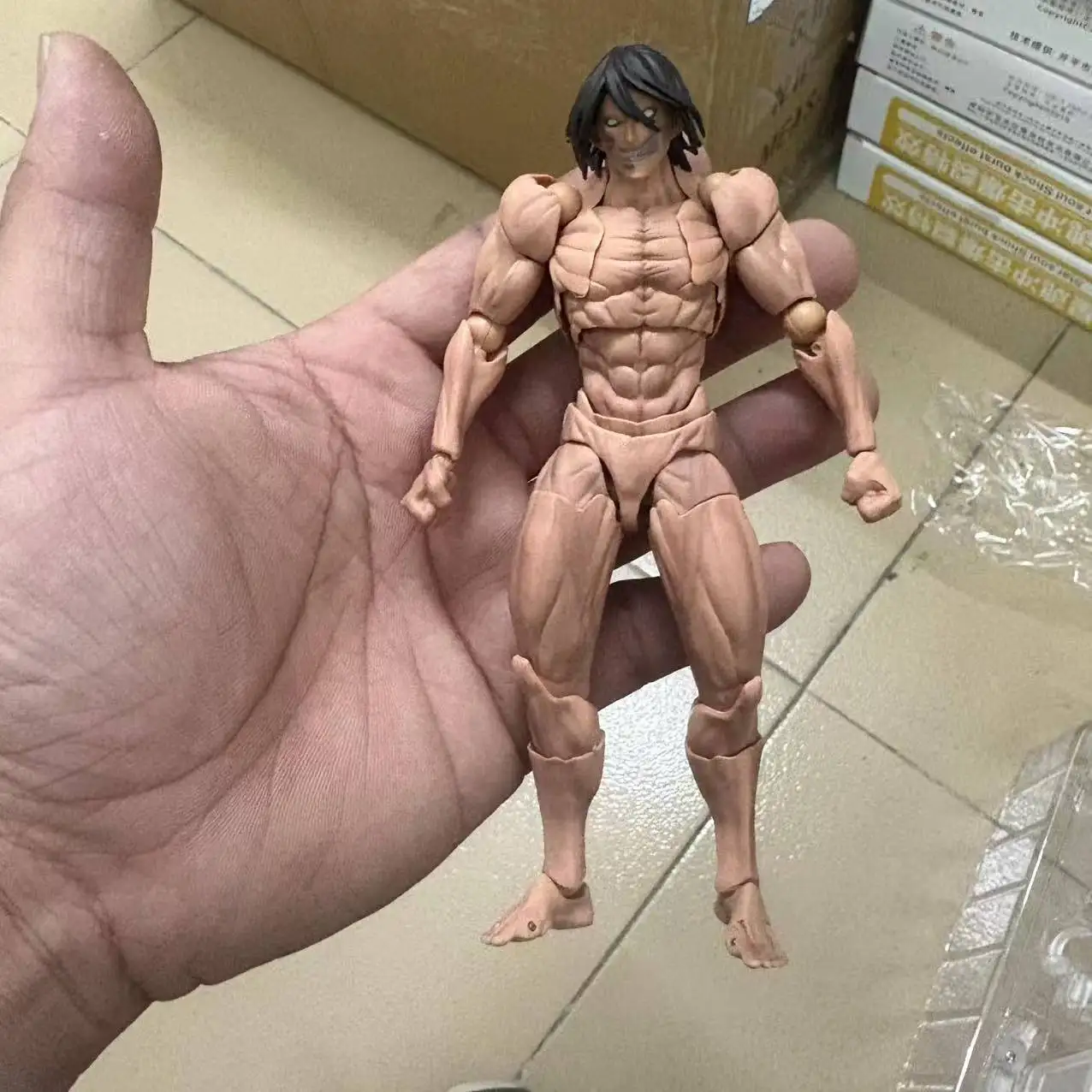 Figura coleccionable Attack on Titan Annie Leonhart Yamaguchi - imagen 3
