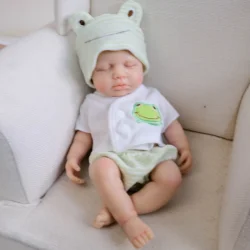 Muñeca reborn de silicona para baño NPK, tacto suave