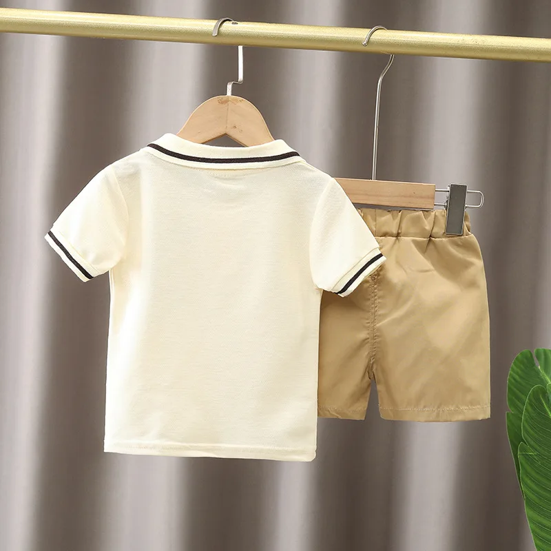 Conjunto de verano para bebé con camiseta y pantalones cortos - imagen 5