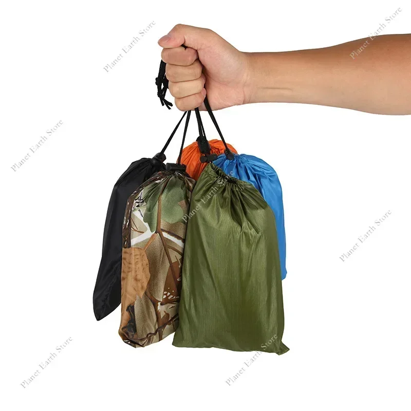 Poncho impermeable con capucha camuflaje para camping y trekking unisex - imagen 5