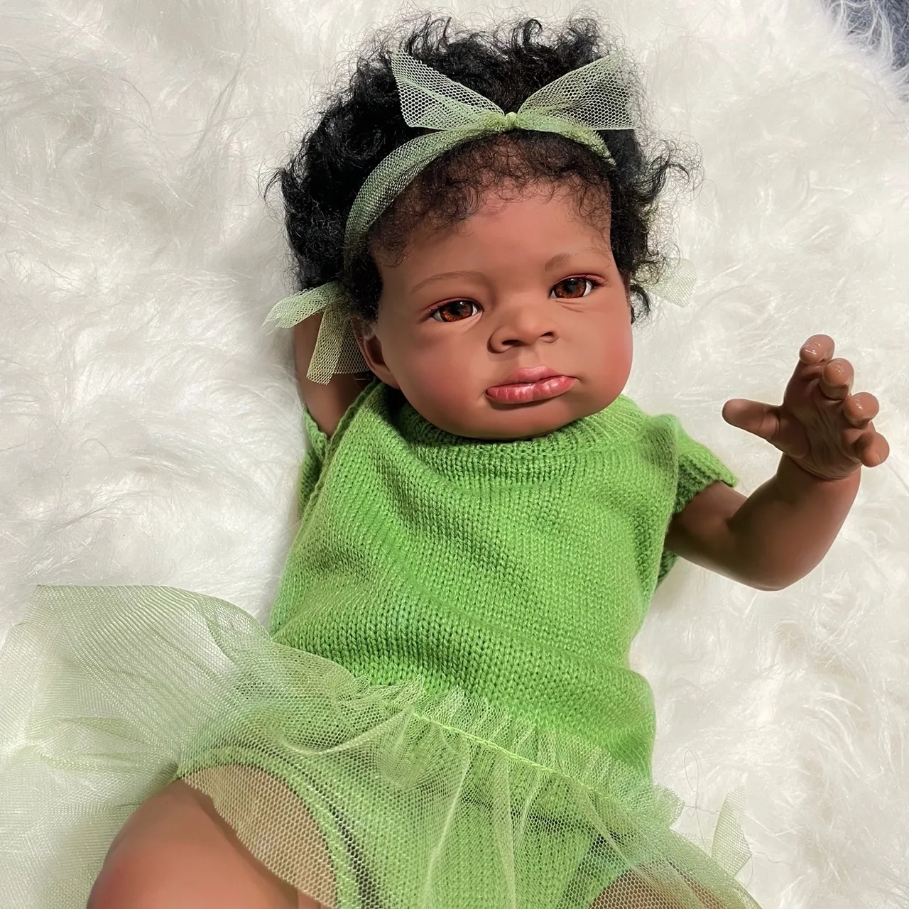 MRB Muñeca Reborn Lanny – Muñeca bebé afroamericana piel oscura coleccionable - imagen 5