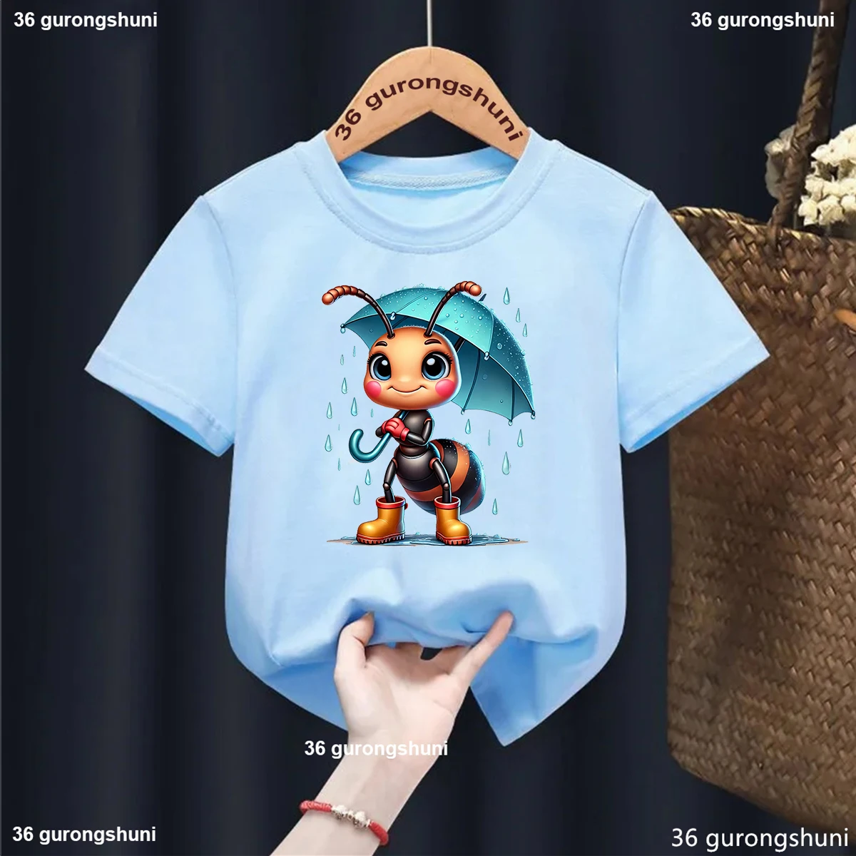 Camiseta azul de algodón con estampado de hormigas para niños - imagen 2