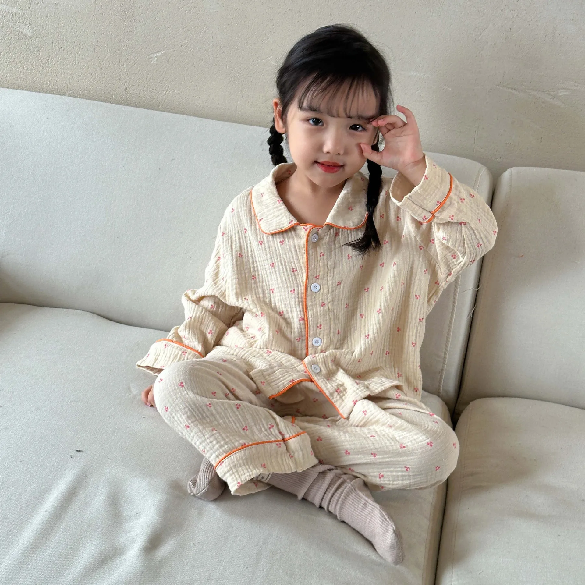 Pijama niño manga larga con estampado cereza a rayas - imagen 4