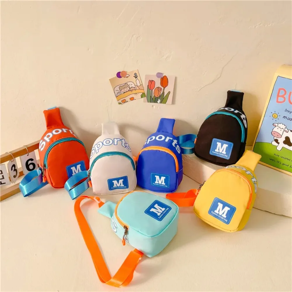 Bolsa infantil estilo mensajero para transporte ligero