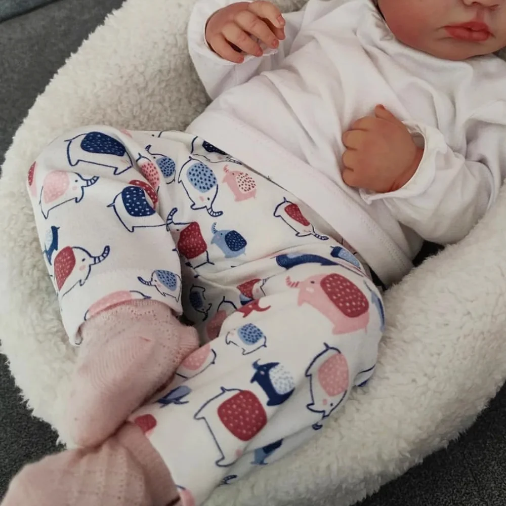 Muñeca Reborn con accesorios incluidos