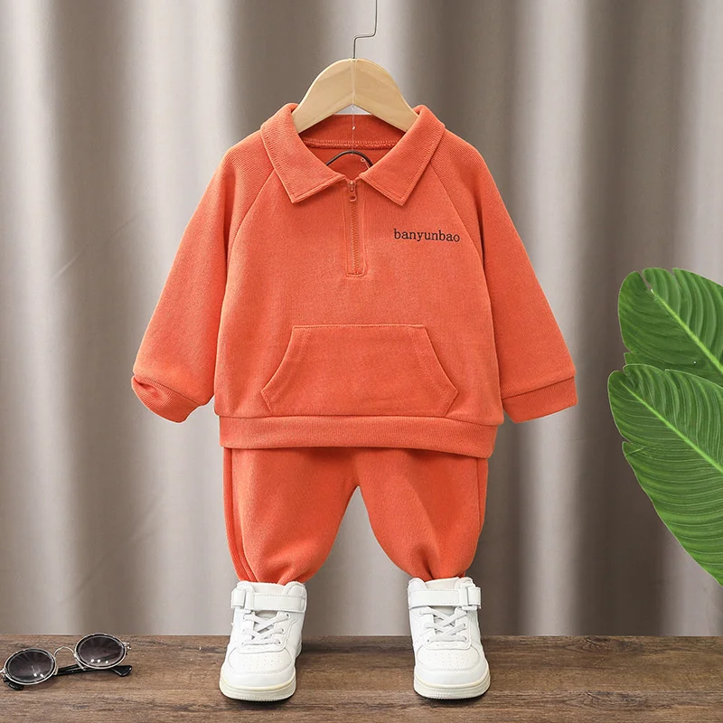 Conjunto infantil primavera otoño: camiseta y chándal niño - imagen 3