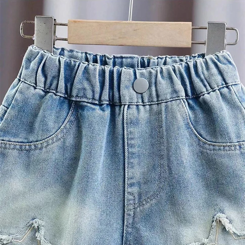Pantalones cortos vaqueros con bordados para niña, sueltos - imagen 3