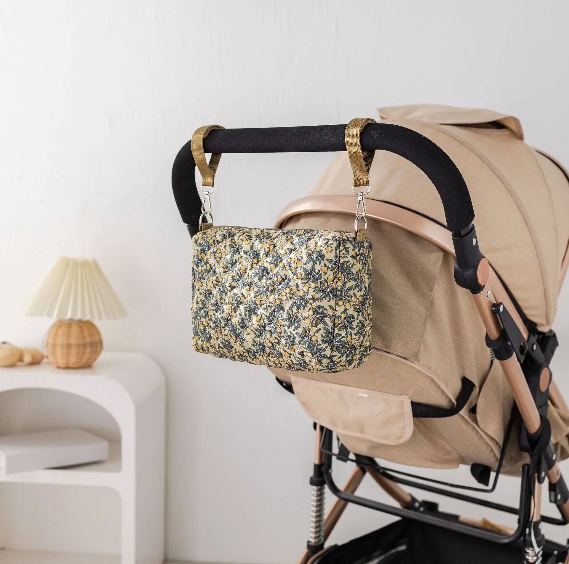 Bolsa organizadora de pañales portátil para cochecito y viaje - imagen 4