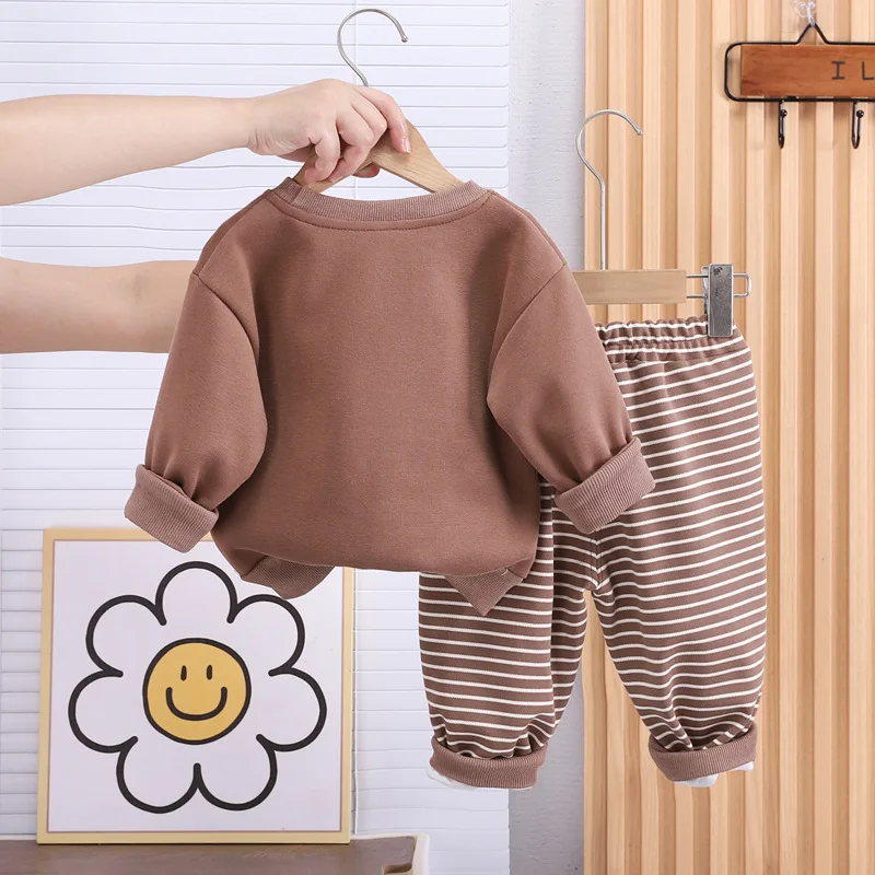 Conjunto completo visto de frente