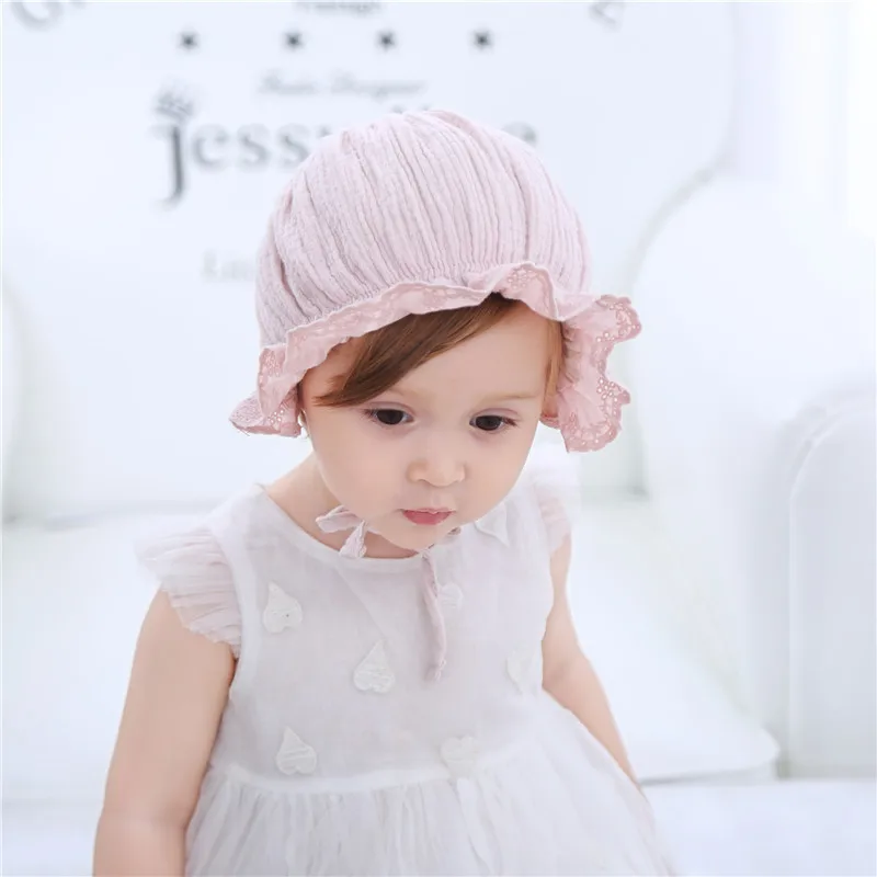 Gorro de bebé encaje calado y bordado floral para recién nacido - imagen 4