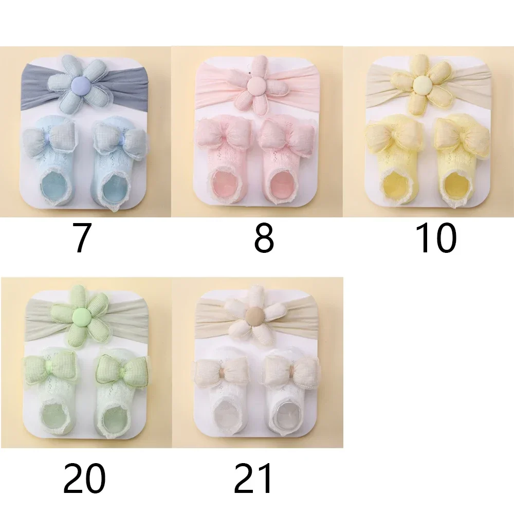 Set completo de diademas y calcetines de encaje color crema para bebé