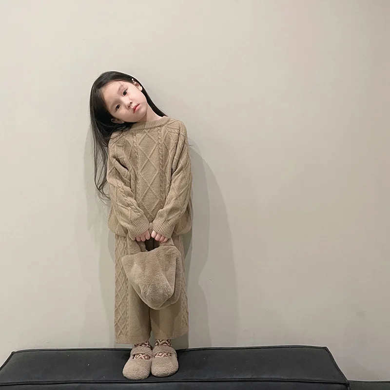 Conjunto deportivo para niña Milangel – Sudadera y falda