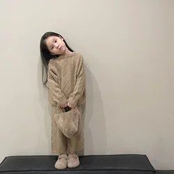 Conjunto deportivo para niña Milangel – Sudadera y falda