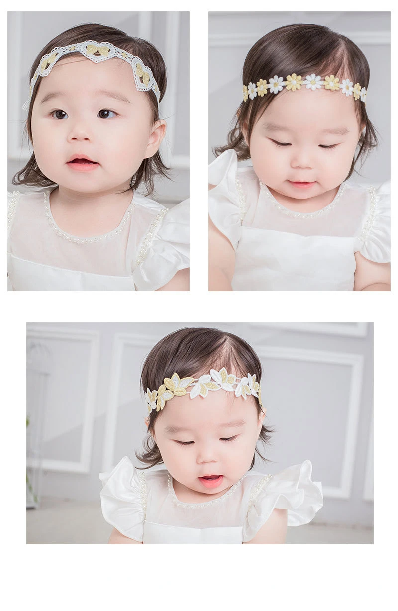 Niña con diadema de princesa