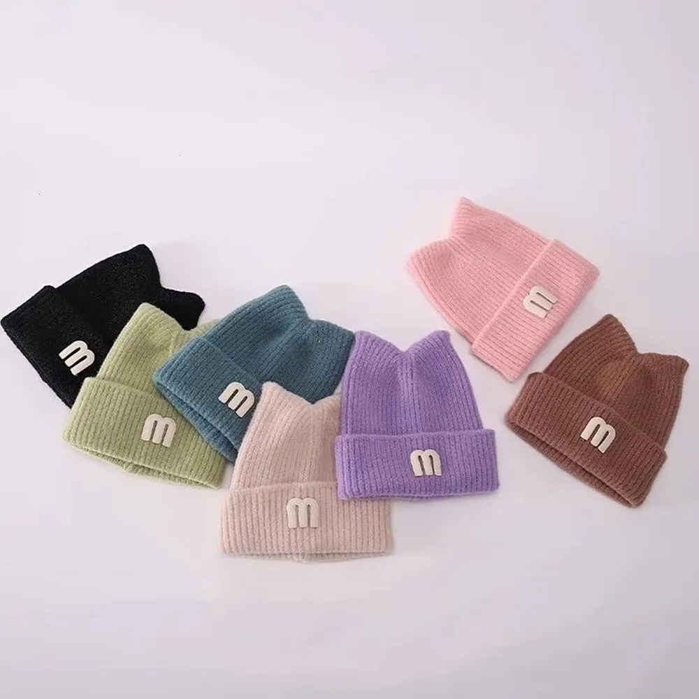 Gorro de punto para invierno, color sólido, cálido con letras - imagen 2