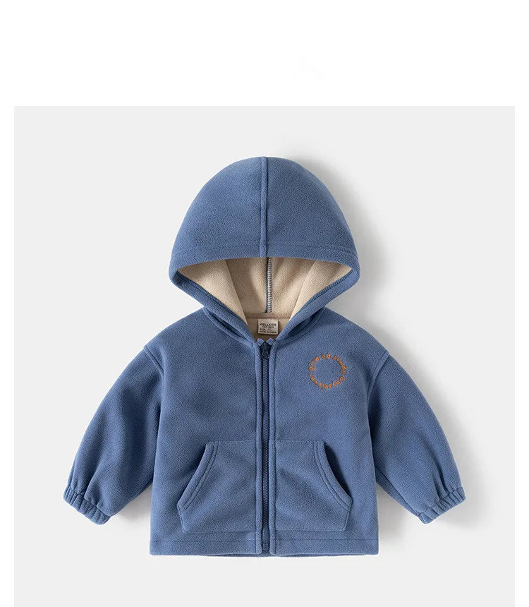 Ropa de invierno cómoda con capucha