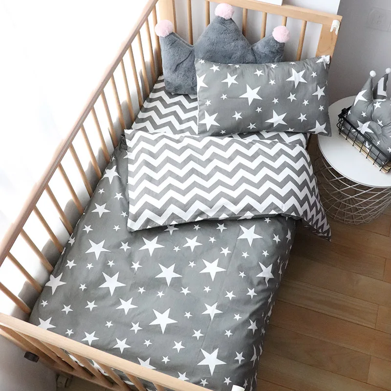 Juego de cama bebé recién nacido con diseño estrella – Algodón puro - imagen 2
