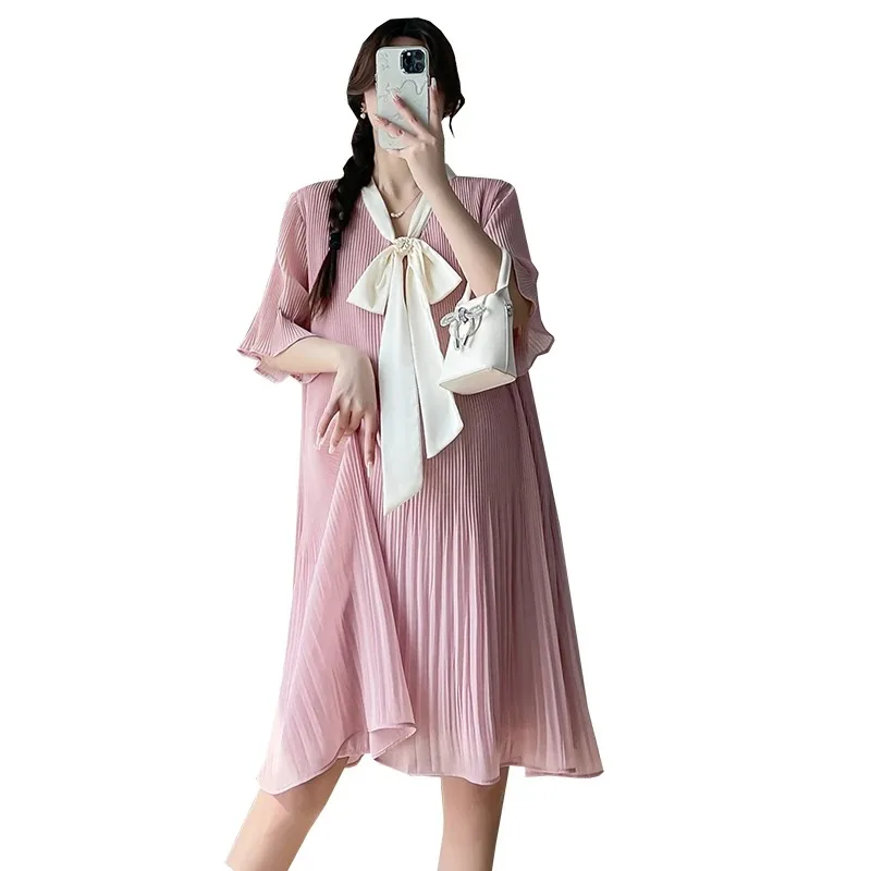 Vestido de maternidad elegante de gasa plisada con lazo y botones - imagen 5