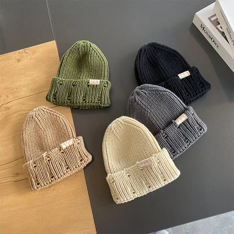 Gorro de invierno tejido acrílico color sólido para niños