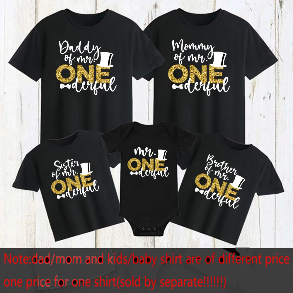 Camiseta temática familiar con diseño festivo