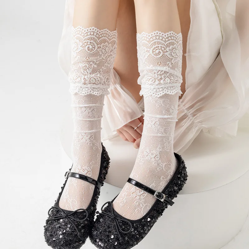Calcetines blancos de encaje finos y transpirables para verano - imagen 3
