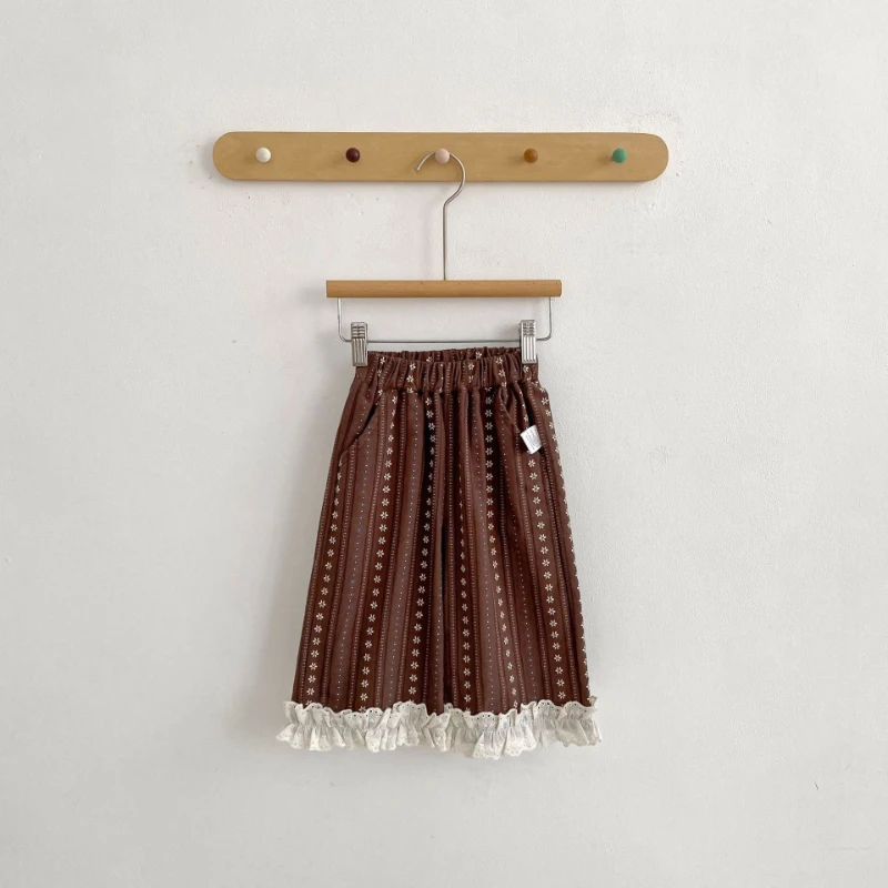 Pantalones rectos de niña entretiempo con encaje y estampado mate - imagen 2