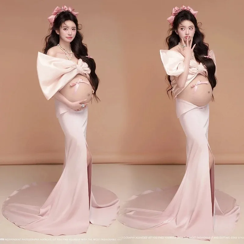 Vestido de maternidad elegante para sesión de fotos en estudio - imagen 3
