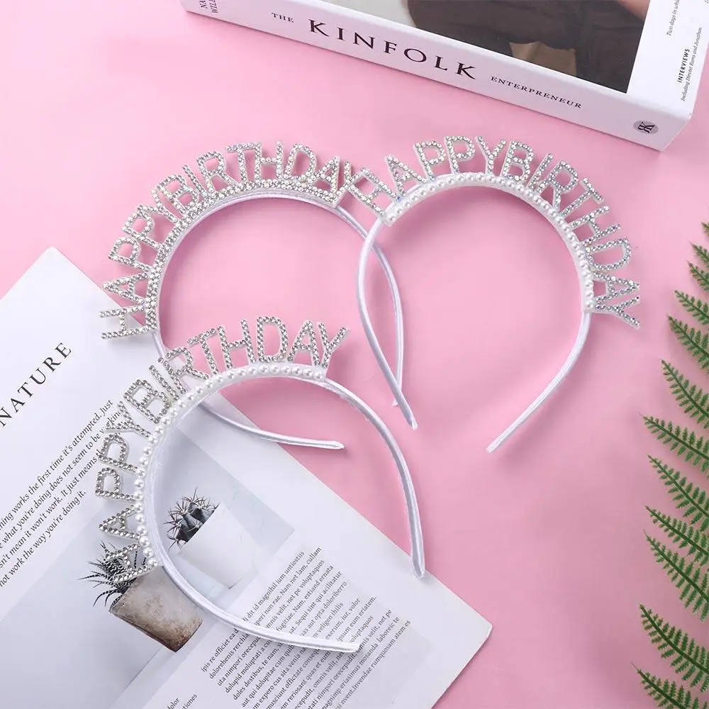 Diadema de cumpleaños con corona de perlas y pedrería - imagen 2