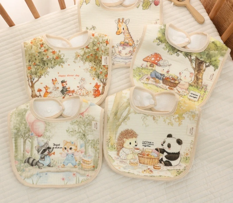 Babero de gasa con diseño infantil