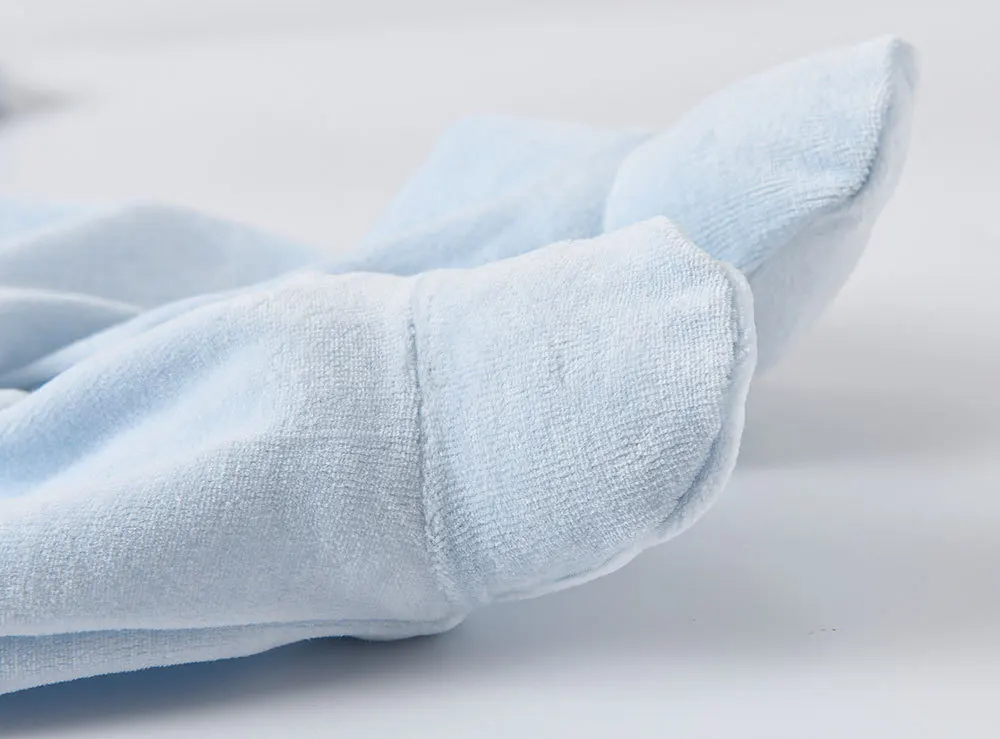 Detalle de gorro y guantes a juego