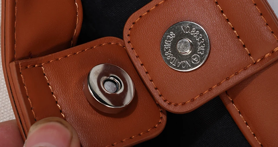 Detalle del bolsillo interior con cremallera