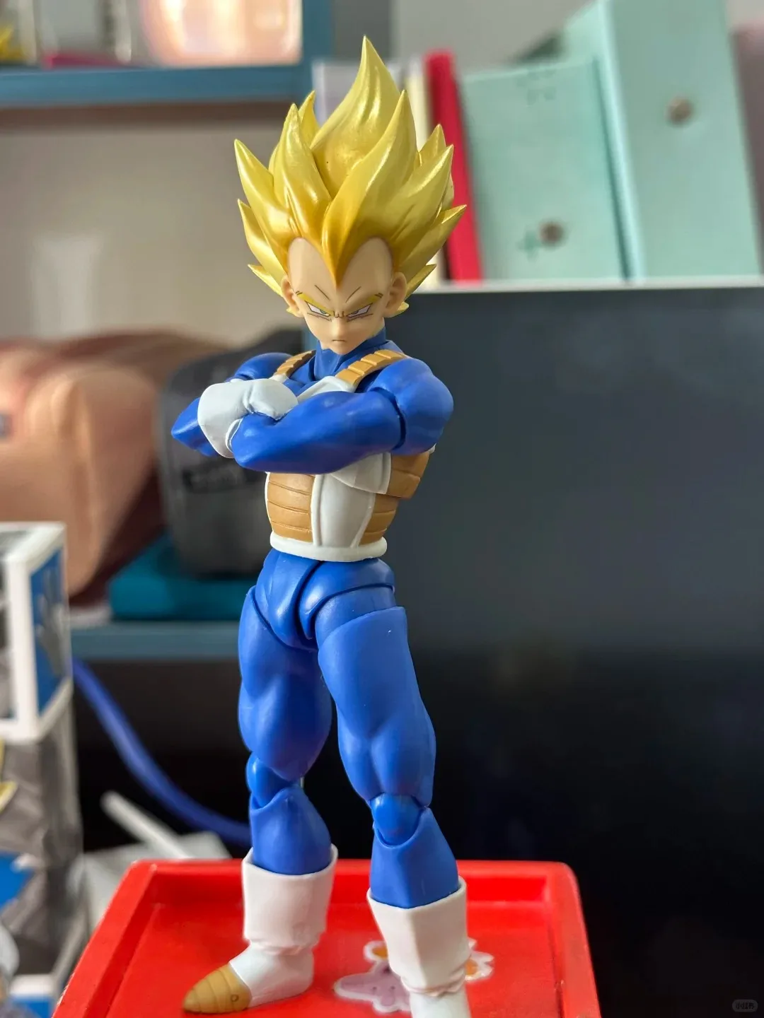 Bandai SH Figuarts Vegeta Super Saiyan figura de acción - imagen 4
