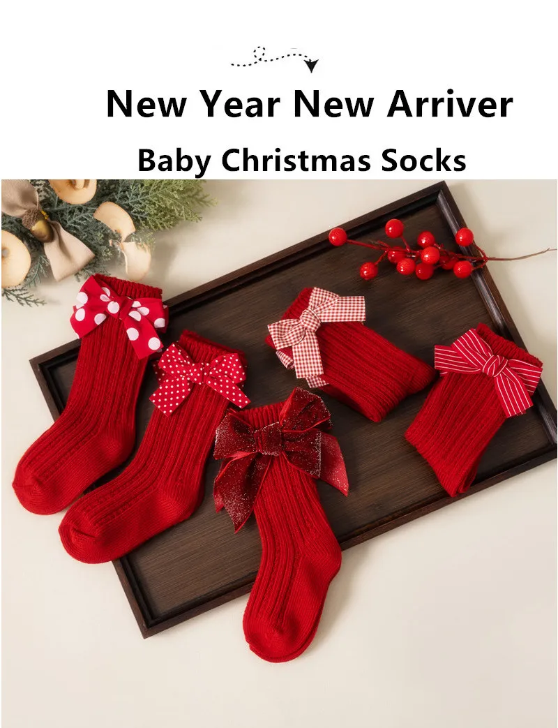 Calcetines rojos con lazo rojo para niña