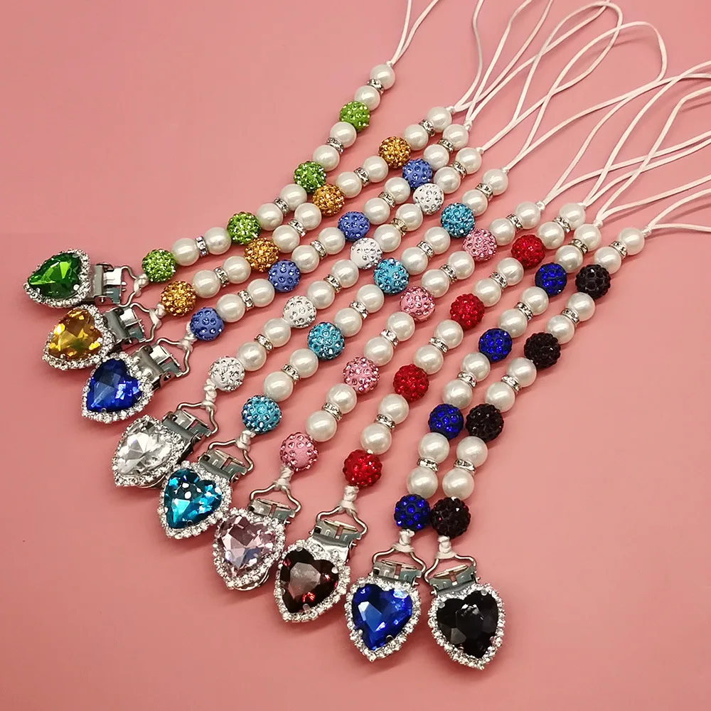 Cadena con clip para chupete estilo vintage con detalles tipo perla