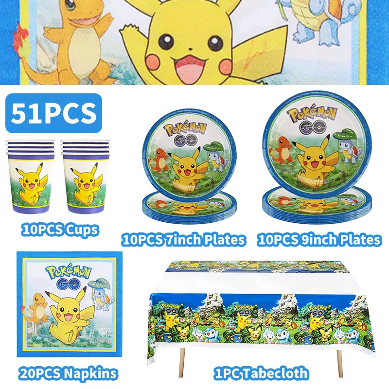 Platos y servilletas con diseño