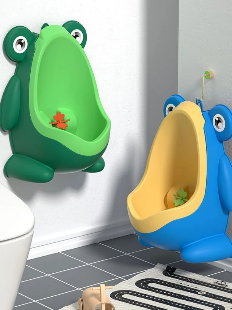 Orinal infantil de pared con diseño de dibujos animados