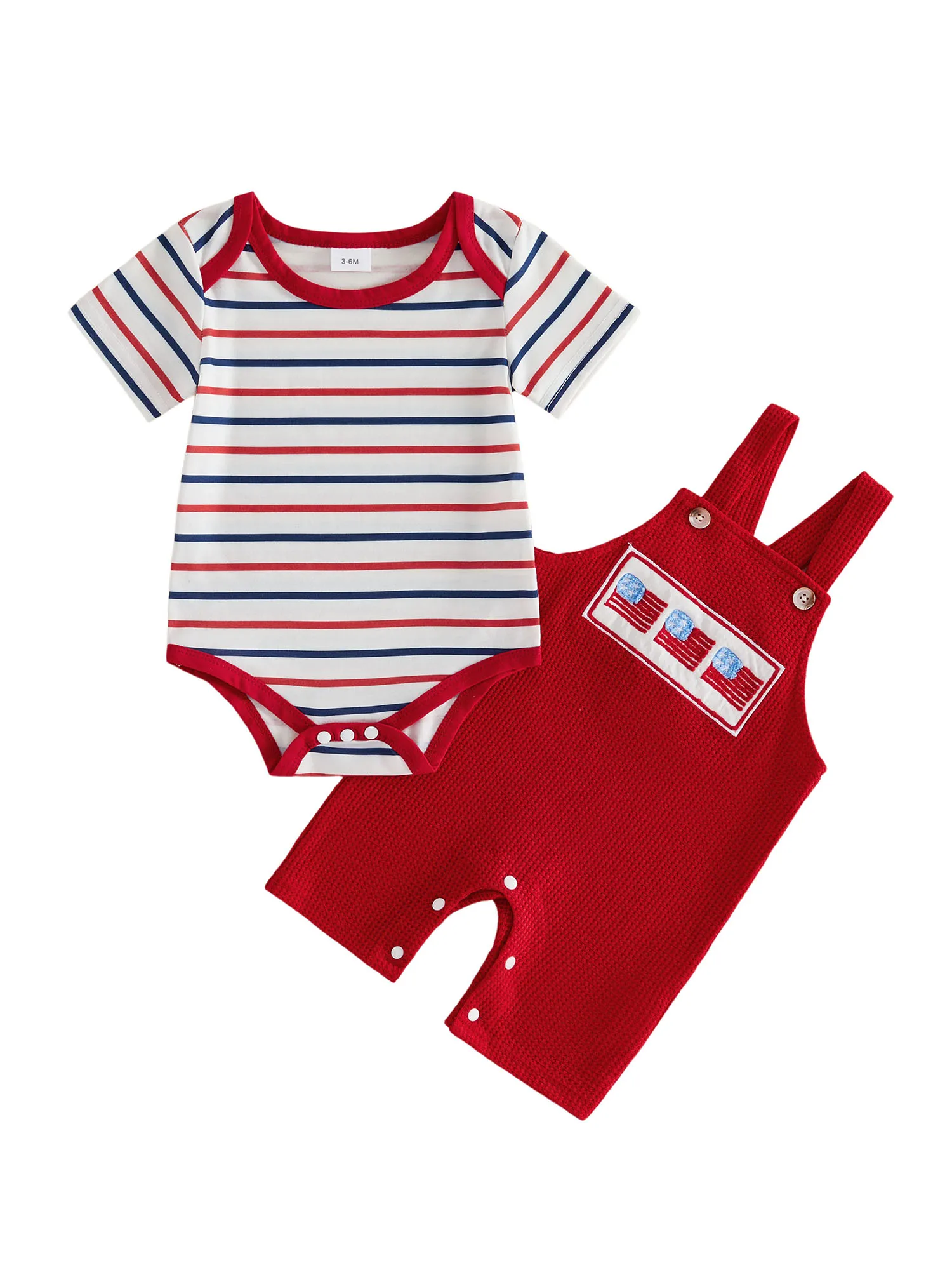 Conjunto de bebé con rayas y tirantes
