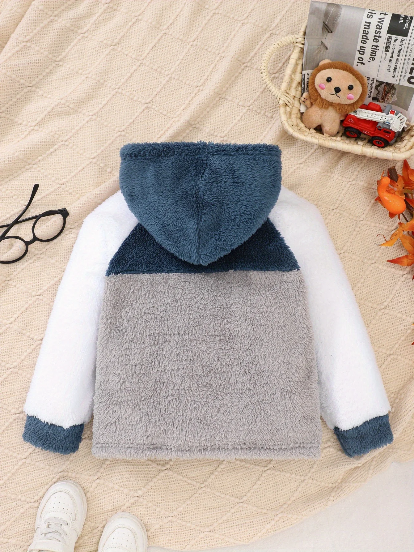 Chaqueta con capucha cálida de felpa suave para otoño e invierno
