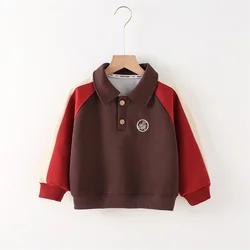 Sudadera niño con parches de retales – estilo casual otoño