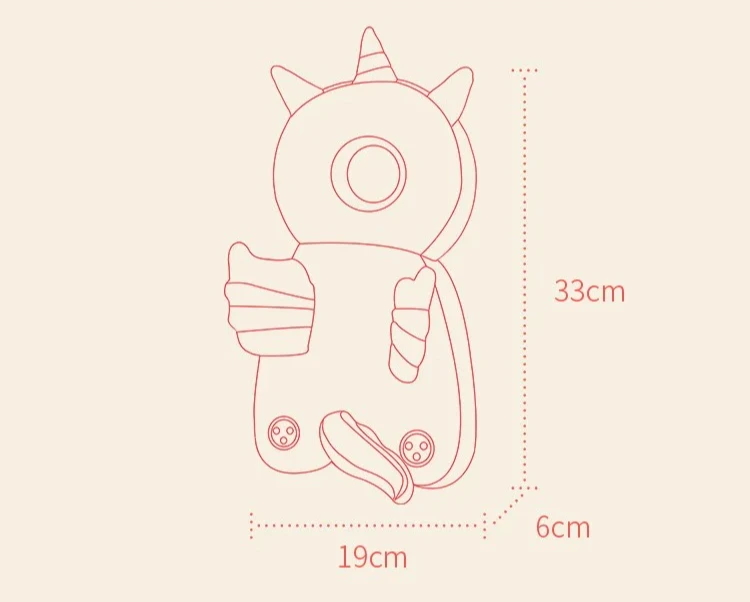 Protector de cabeza colocado en bebé sonriendo