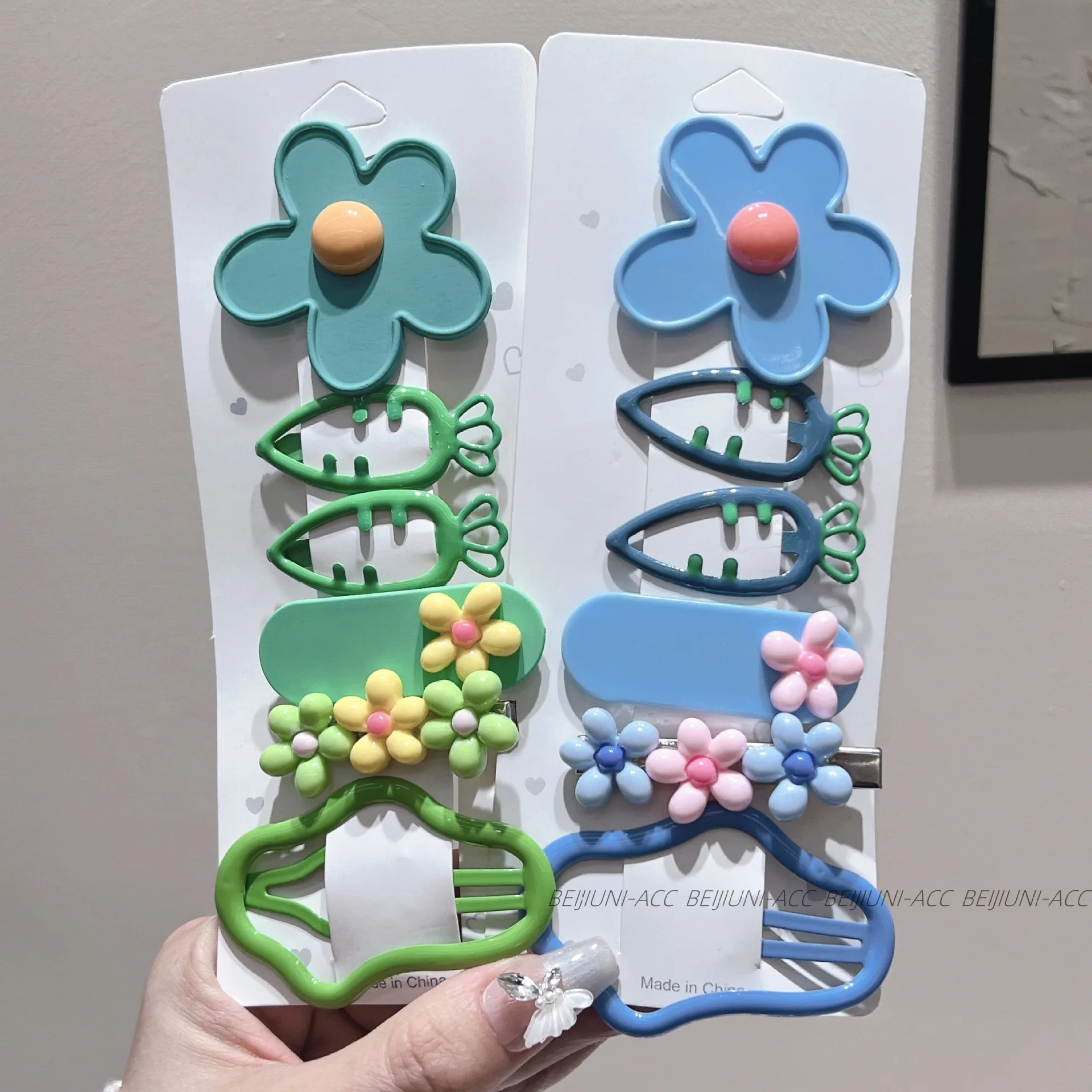 Pinzas para el cabello infantiles con dibujos y flores - imagen 5