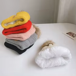 Gorro de punto con pompón para bebé – Lana suave otoño invierno