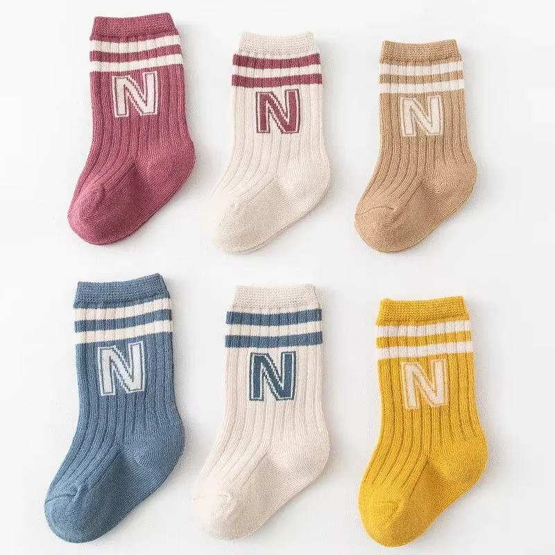Calcetines con letras para niños y niñas – Suave algodón