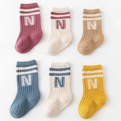 Calcetines con letras para niños y niñas – Suave algodón