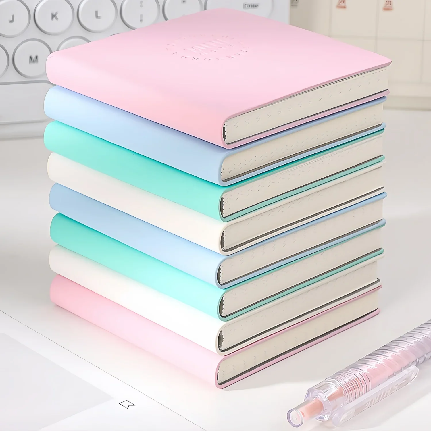 Cuaderno infantil de dibujo bolsillo con tapa dura, sin líneas - imagen 3