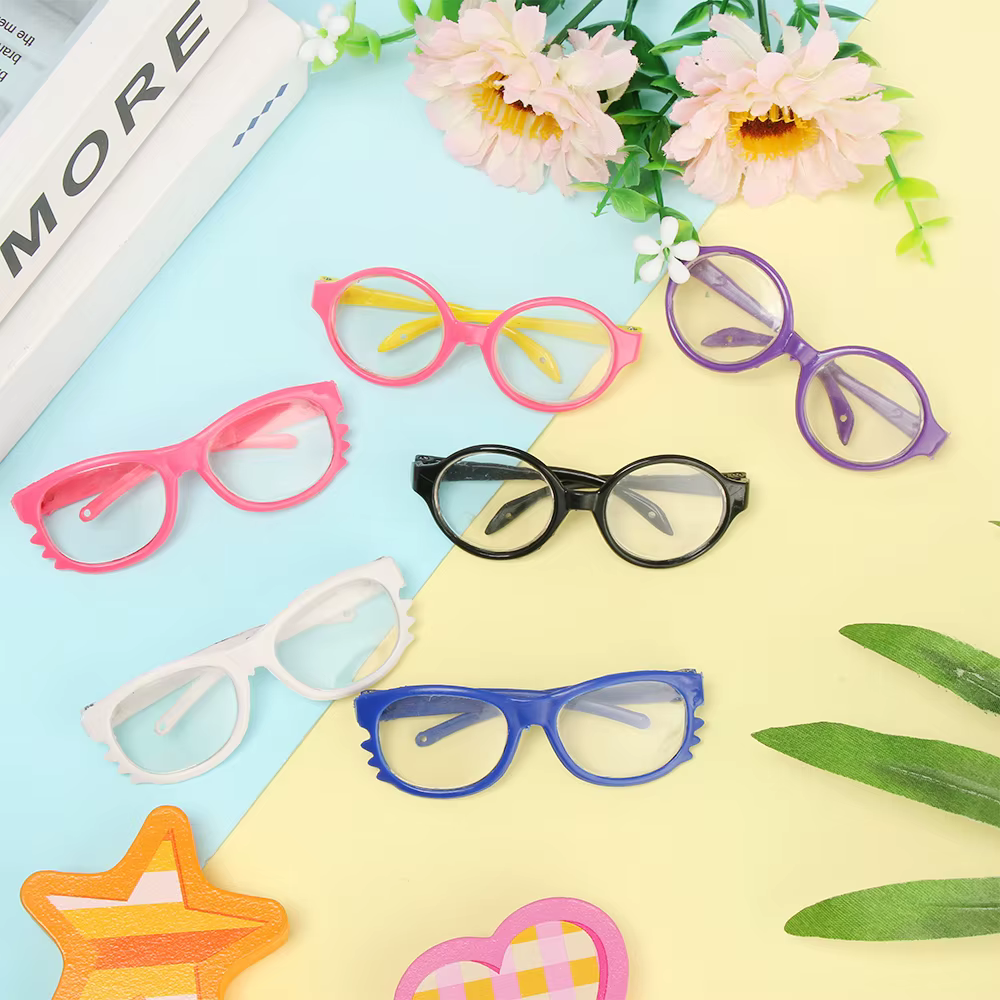 Mini gafas coloridas vistas de frente